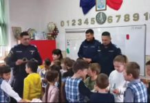Măsuri preventive și acțiuni educative desfășurate de jandarmii prahoveni cu sute de elevi și cadre didactice