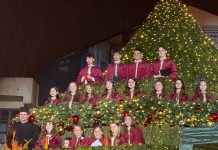 Corul de copii ”Laurii Blejoiului ” a răspândit peste țară și lume, din cel mai frumos târg de Crăciun al Europei, ”sănătate la toți totdeauna,dragoste întreagă și inimă bună”