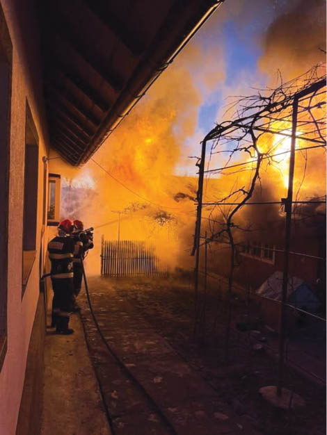 incendiu afumatoare _ pompieri ISU