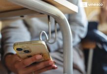 UNESCO: Aproape 6 din 10 țări au interzis, mai mult sau mai puțin strict, telefoanele mobile în școli